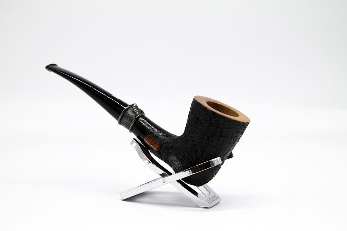 Pipe in radica