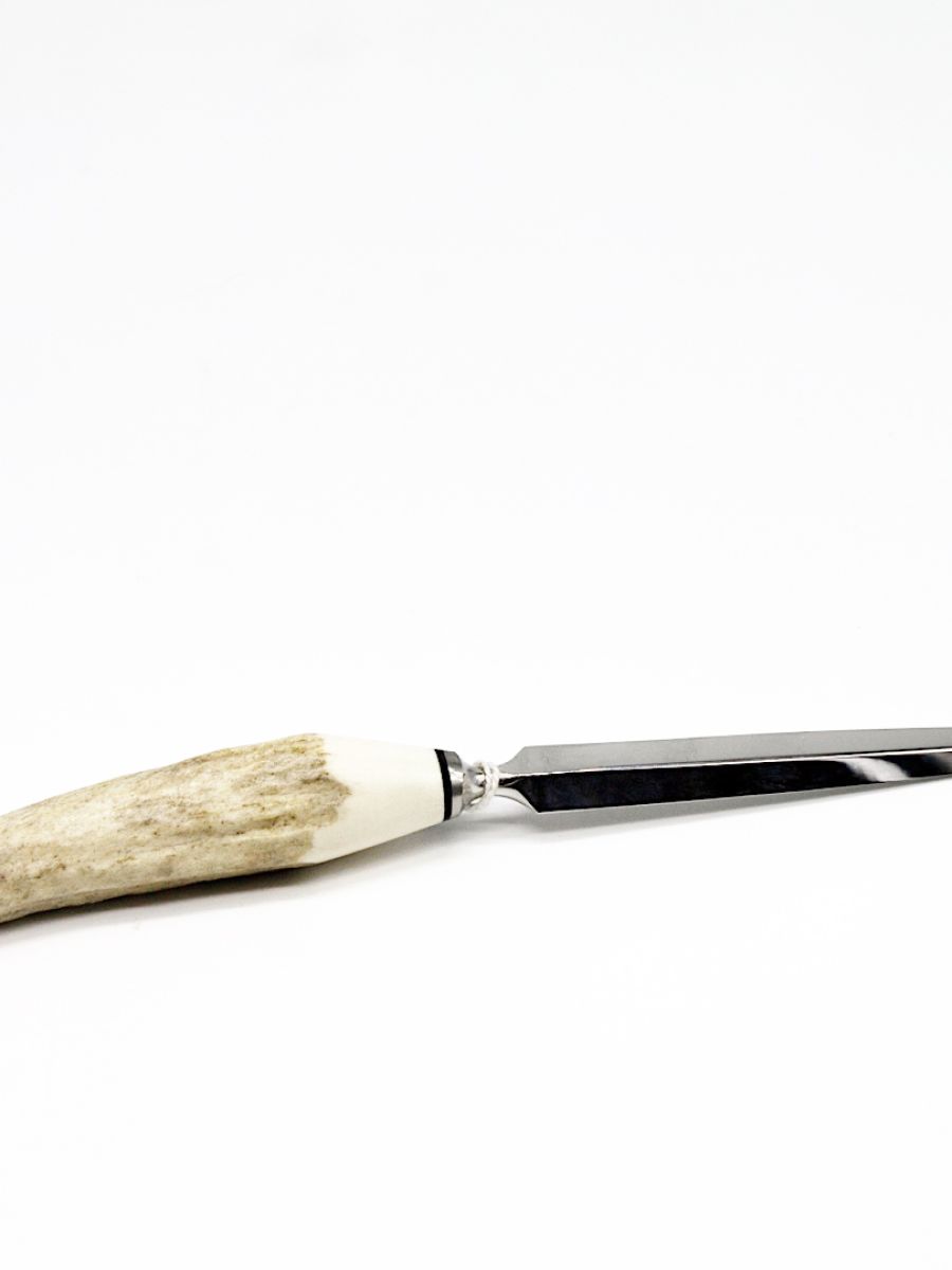 Tagliacarte in argento, corno, legno e metallo